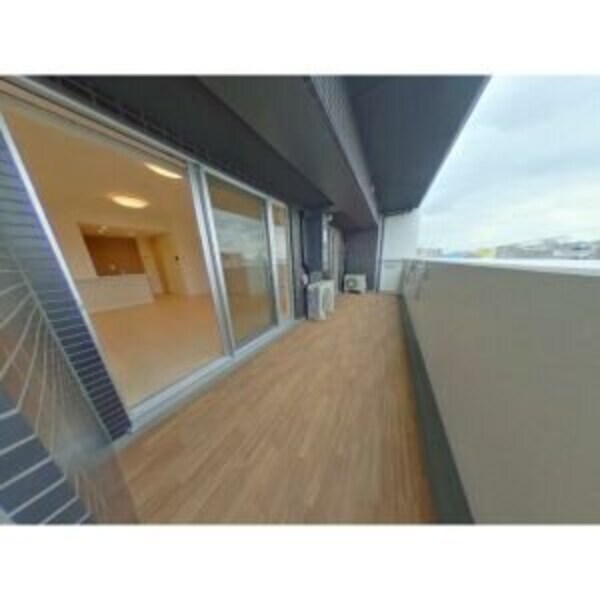 バルコニー(※同シリーズ別物件参考写真)