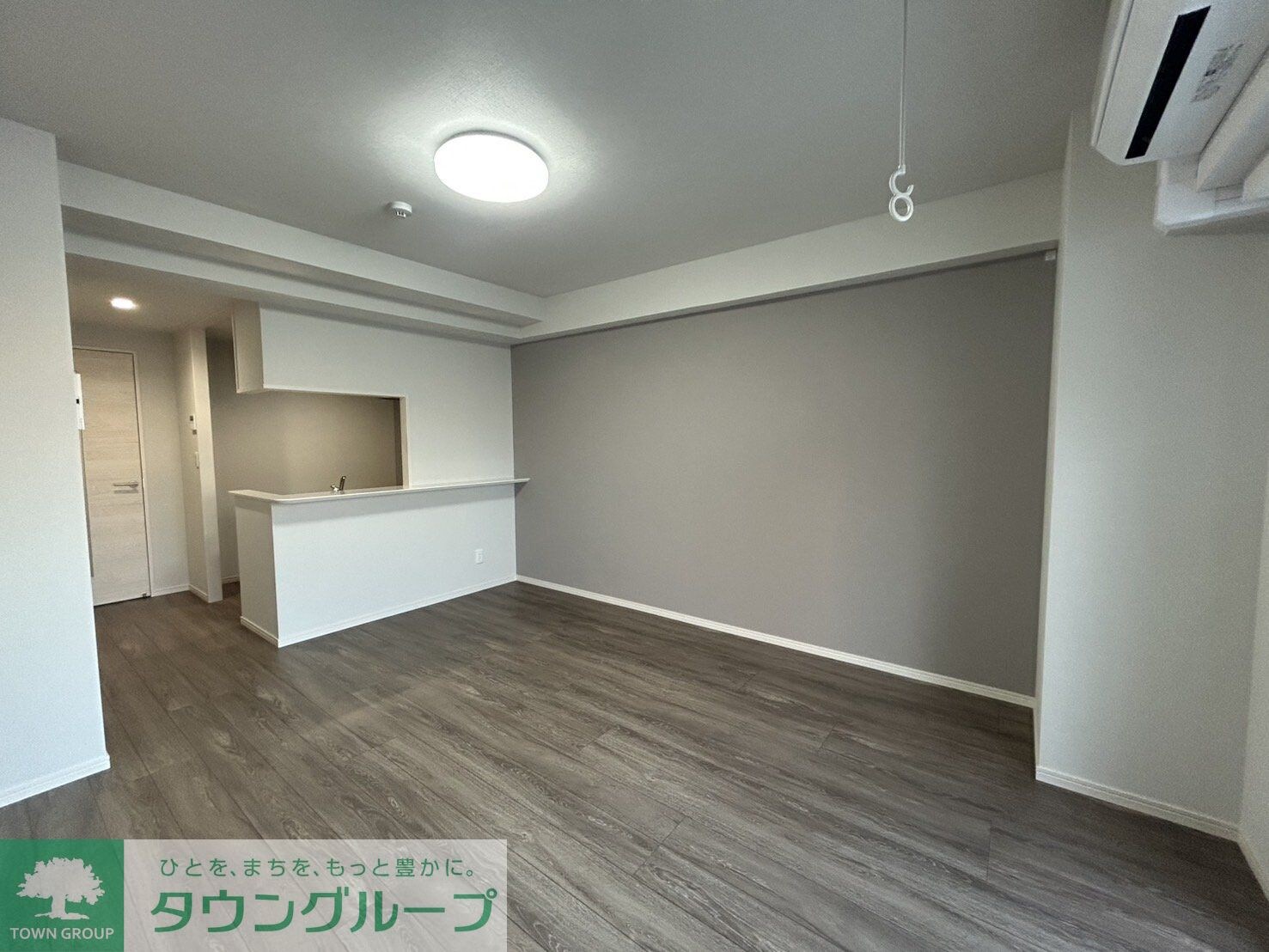 物件内観写真10　(リビング/居室)