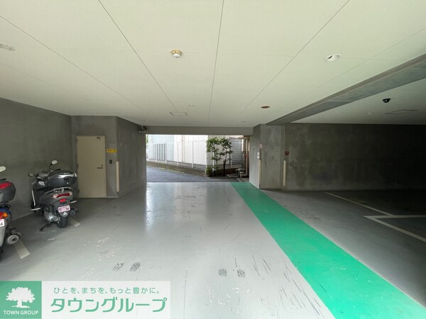 駐車場(駐車場)
