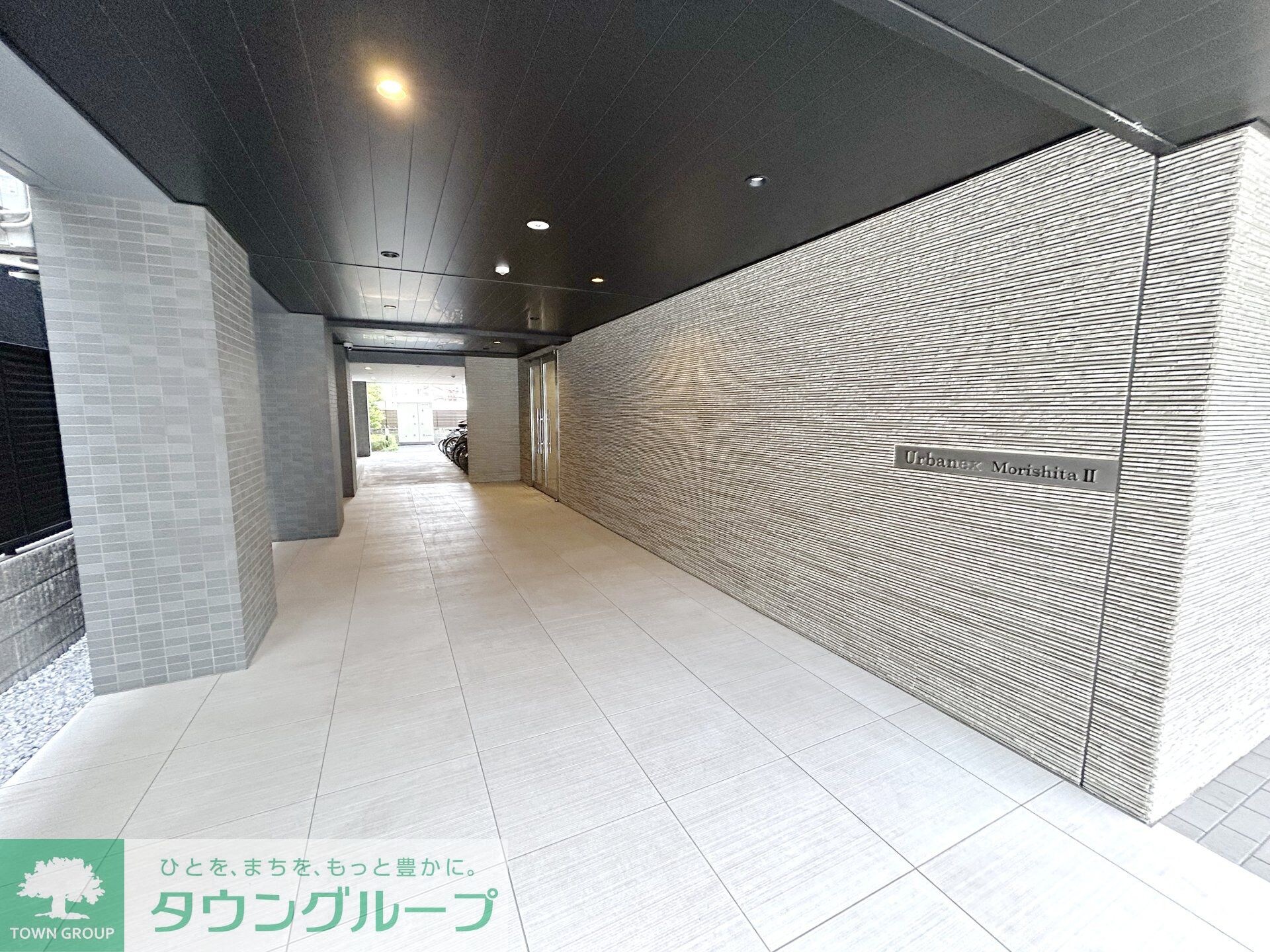 物件内観写真15　(エントランス)