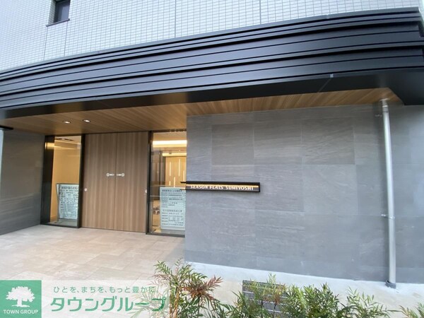 エントランス(エントランス)