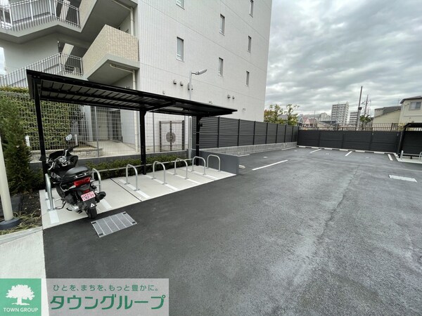 駐車場(駐車場)