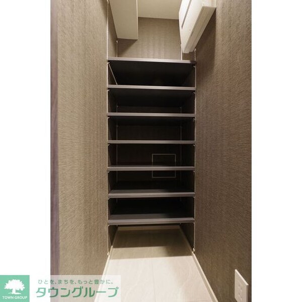 玄関(シューズボックス)