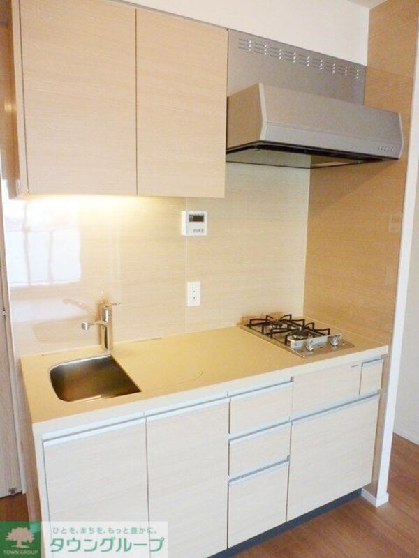 キッチン(Cタイプ2015年3月撮影 同タイプ1103号室の写真です。)