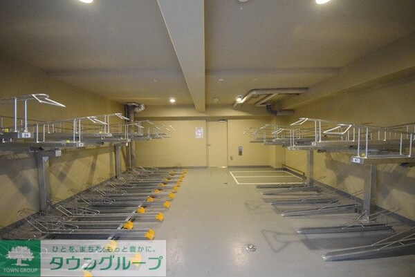 共有部分(駐輪場＆バイク置場)