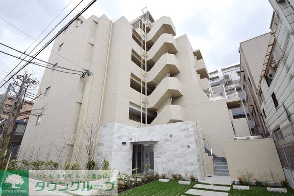 外観(地上7階建)