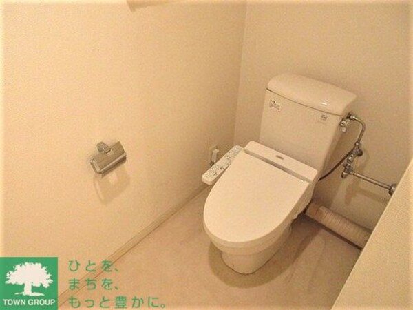 トイレ(トイレ・洗面室奥　※2021年6月撮影)