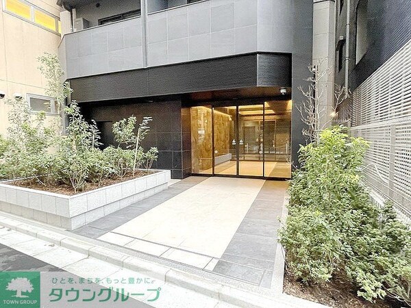 エントランス(お問合せは(株)タウンハウジングレジデンス事業部【03-…)
