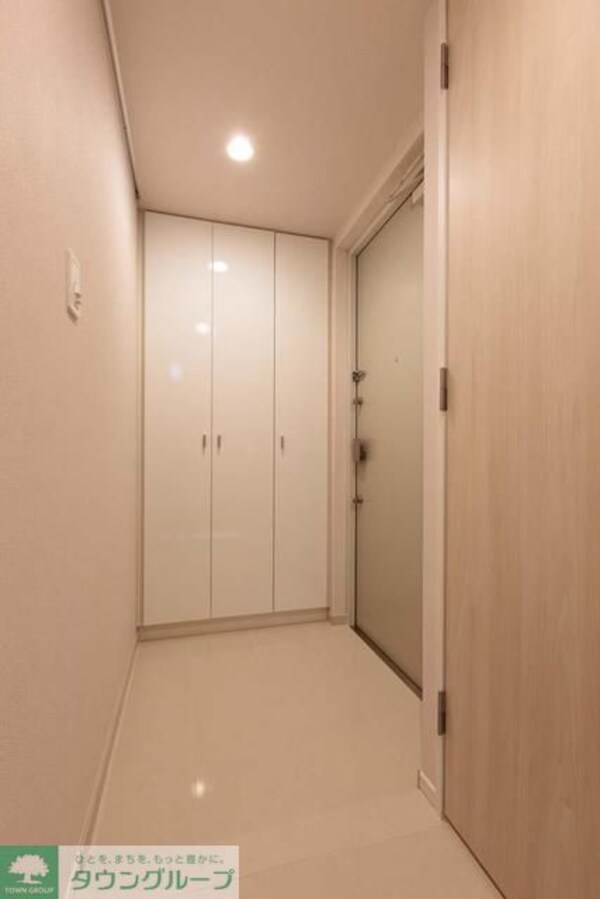 玄関(※写真は同タイプ住戸です。)