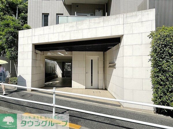 エントランス(お問合せは(株)タウンハウジング赤坂店へ【03-5563-…)