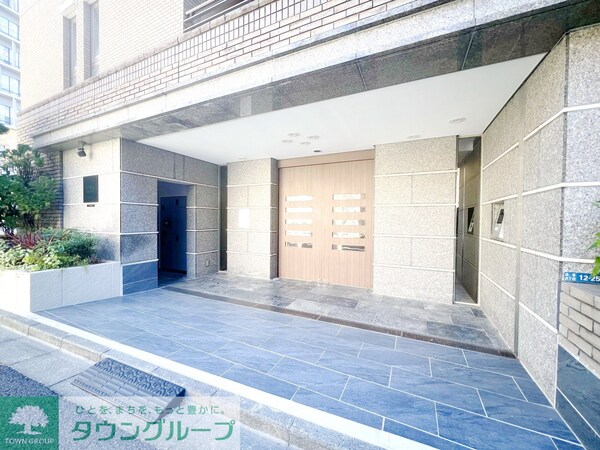 エントランス(お問合せは(株)タウンハウジング東京へ)