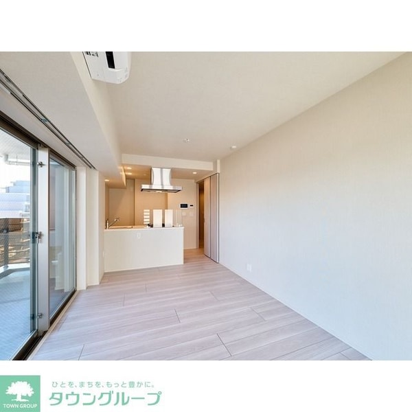 リビング・居室(【写真は704号室のものになります】)