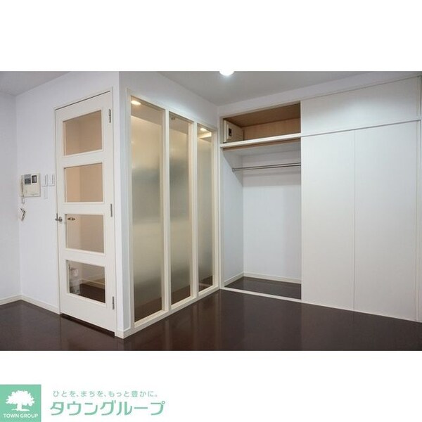 収納(お問合せは(株)タウンハウジング東京へ)