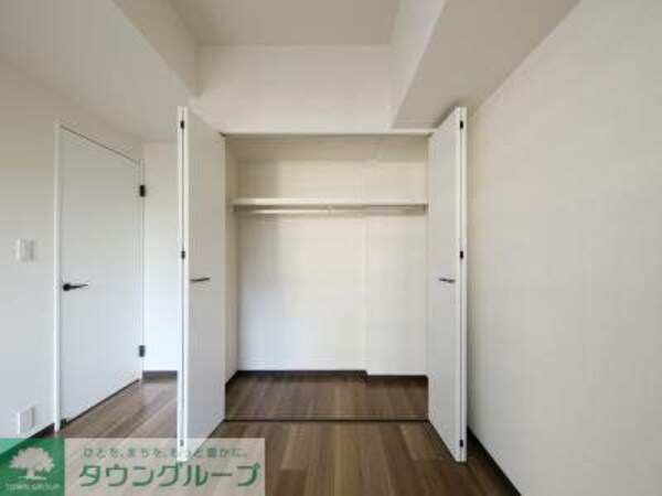 収納(お問合せは(株)タウンハウジング東京へ)