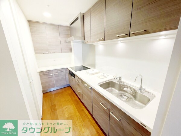 キッチン(お問合せは(株)タウンハウジングレジデンス事業部【03-…)