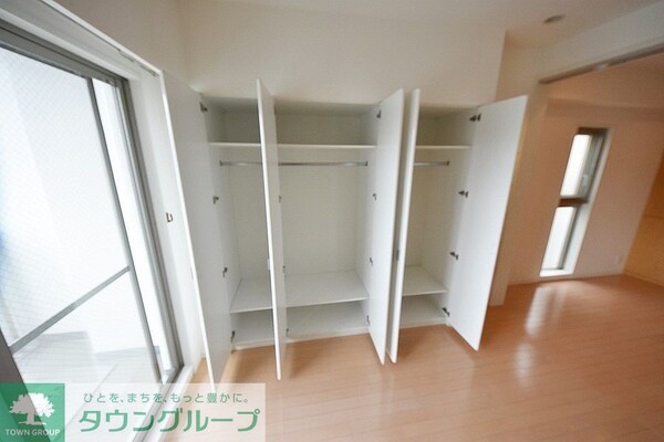 収納(お問合せは(株)タウンハウジング東京へ)