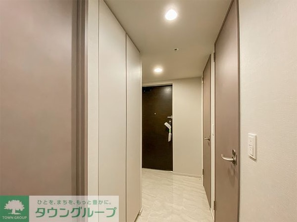 玄関(※写真は同タイプ住戸です。)