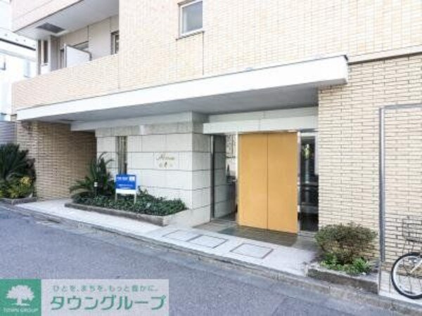 エントランス(お問合せは(株)タウンハウジング東京へ)