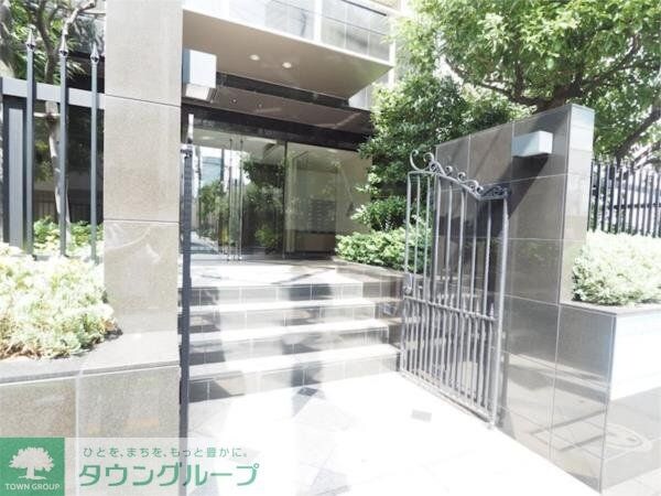 エントランス(お問合せは(株)タウンハウジングレジデンス事業部までお問合…)