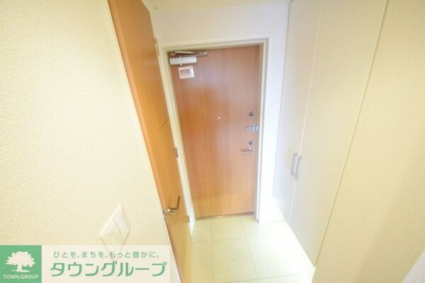 玄関(★参考写真・部屋により内装が異なります★)
