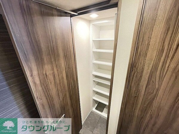 収納(お問合せは(株)タウンハウジングレジデンス事業部までお問合…)