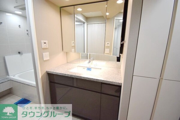 洗面(お問合せは(株)タウンハウジングレジデンス事業部【03-…)