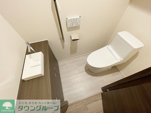 トイレ(お問合せは(株)タウンハウジングレジデンス事業部　赤坂店・…)