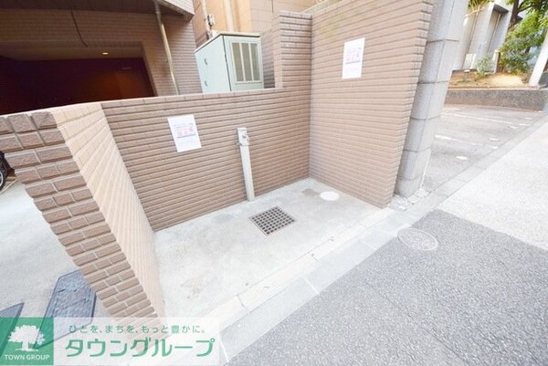 共有部分(ゴミ置き場)