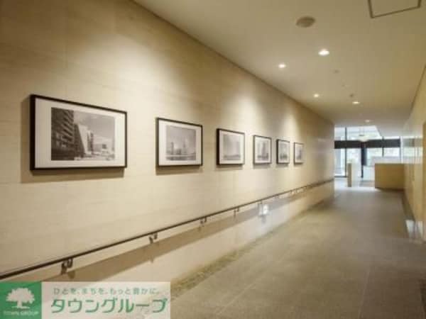 エントランス(お問合せは(株)タウンハウジングレジデンス事業部　赤坂店・…)