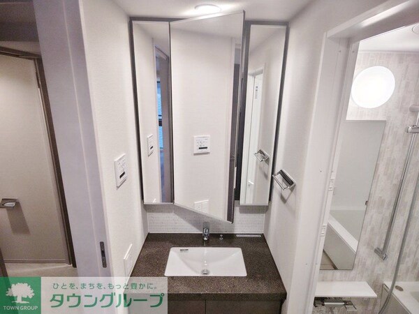 洗面(※写真は同じタイプの住戸です。)