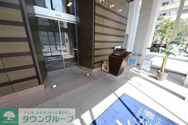 エントランス(★エントランス・中にはコンシェルジュがいます★)