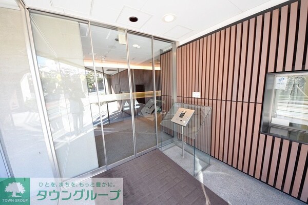 エントランス(お問合せは(株)タウンハウジング東京へ)