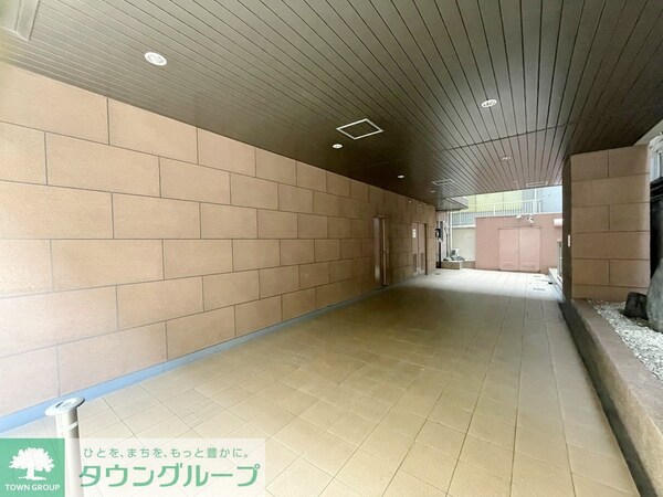 エントランス(お問合せは(株)タウンハウジング東京へ)