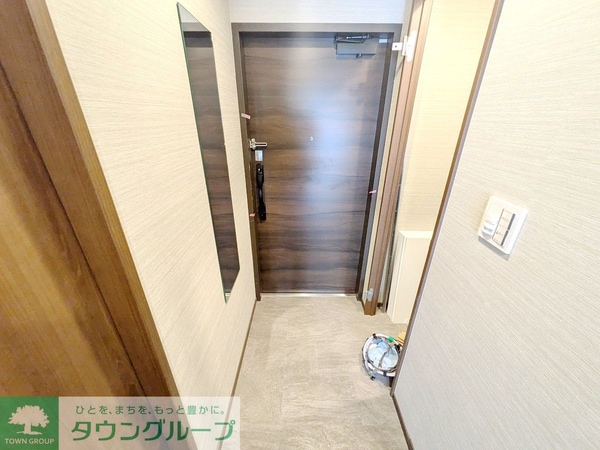 玄関(お問合せは(株)タウンハウジング赤坂店へ【03-5563-…)