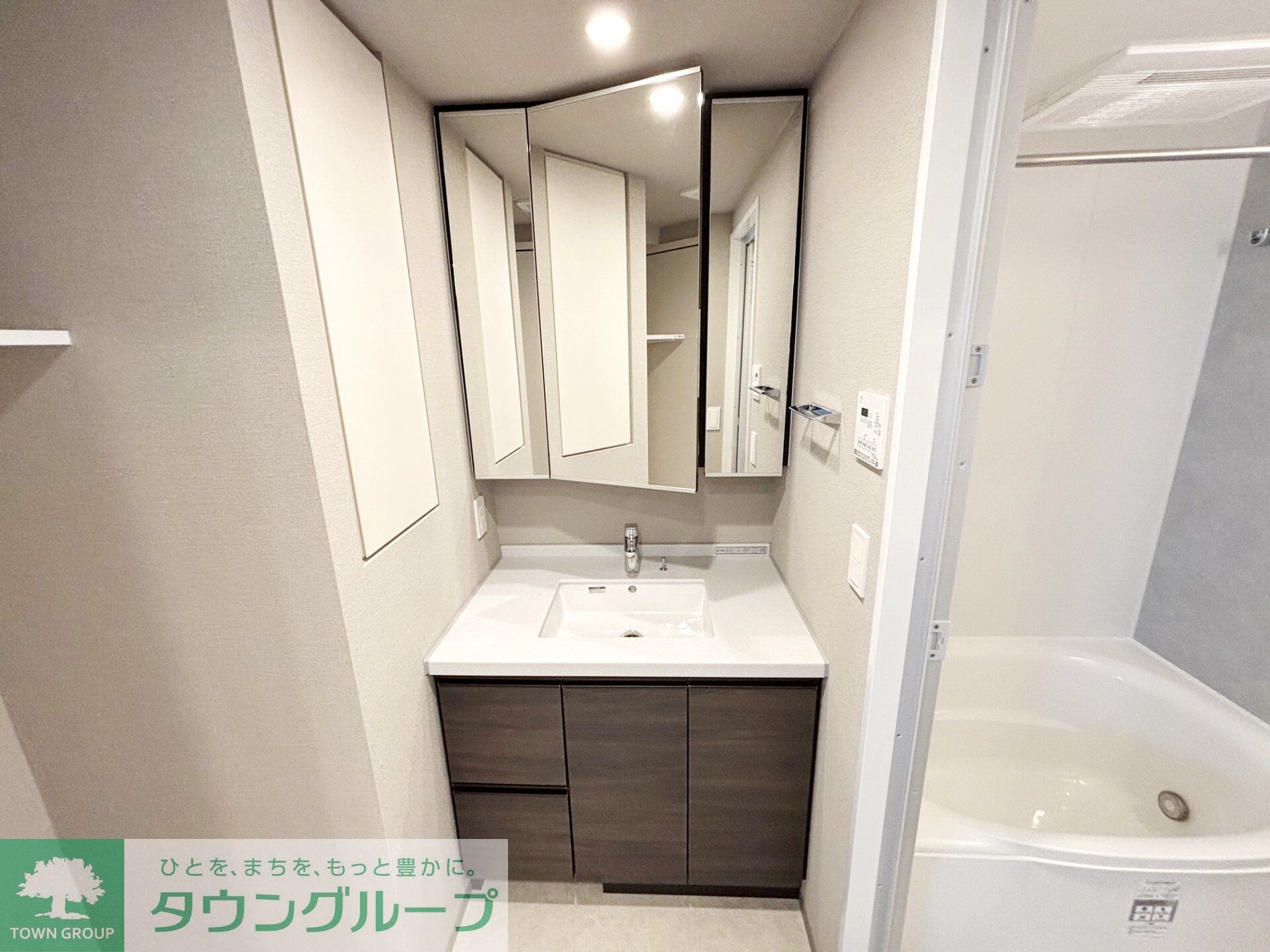 物件内観写真6　(洗面)