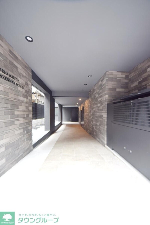 エントランス(エントランス)