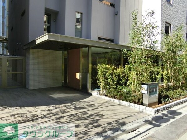 エントランス(2014年12月撮影)