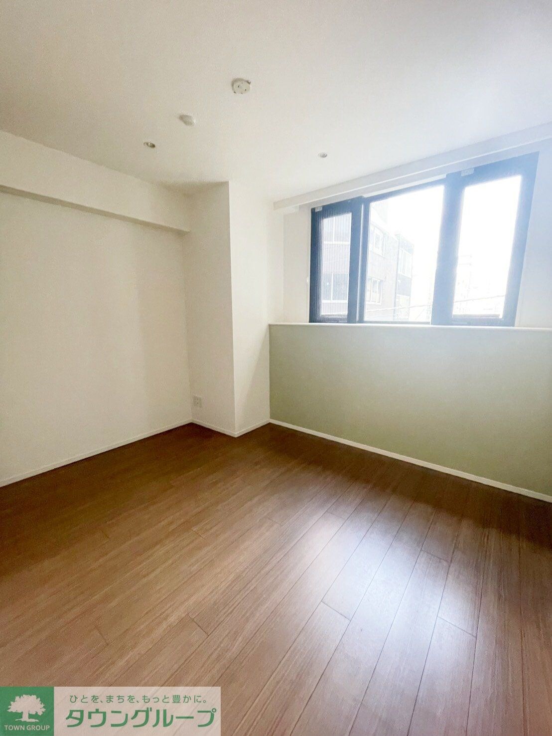 物件内観写真6　(リビング/居室)