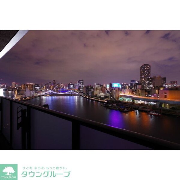 外観(11階西側のお部屋からみた夜景)