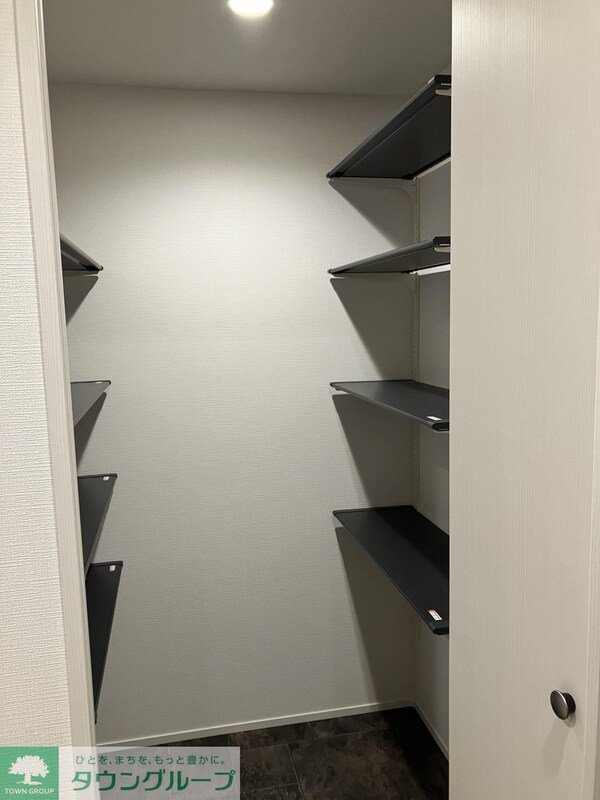 収納(★別号室・参考写真★お部屋により色合いが異なります★)