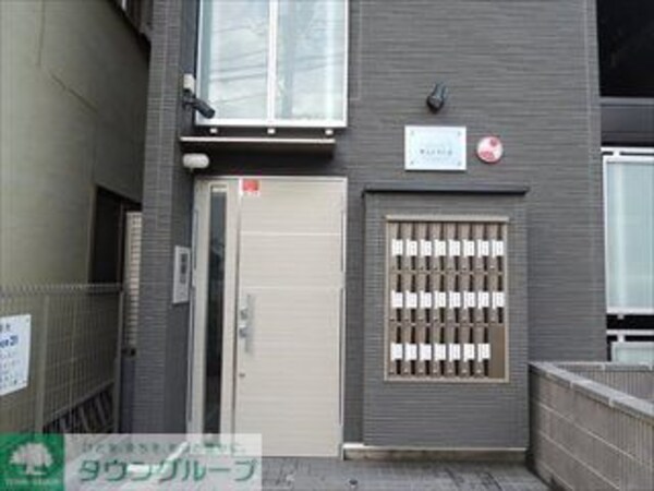 エントランス(入口は、オートロックです。)