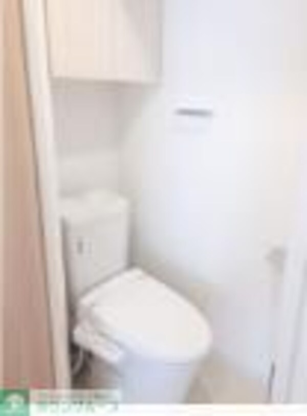 トイレ(トイレ)