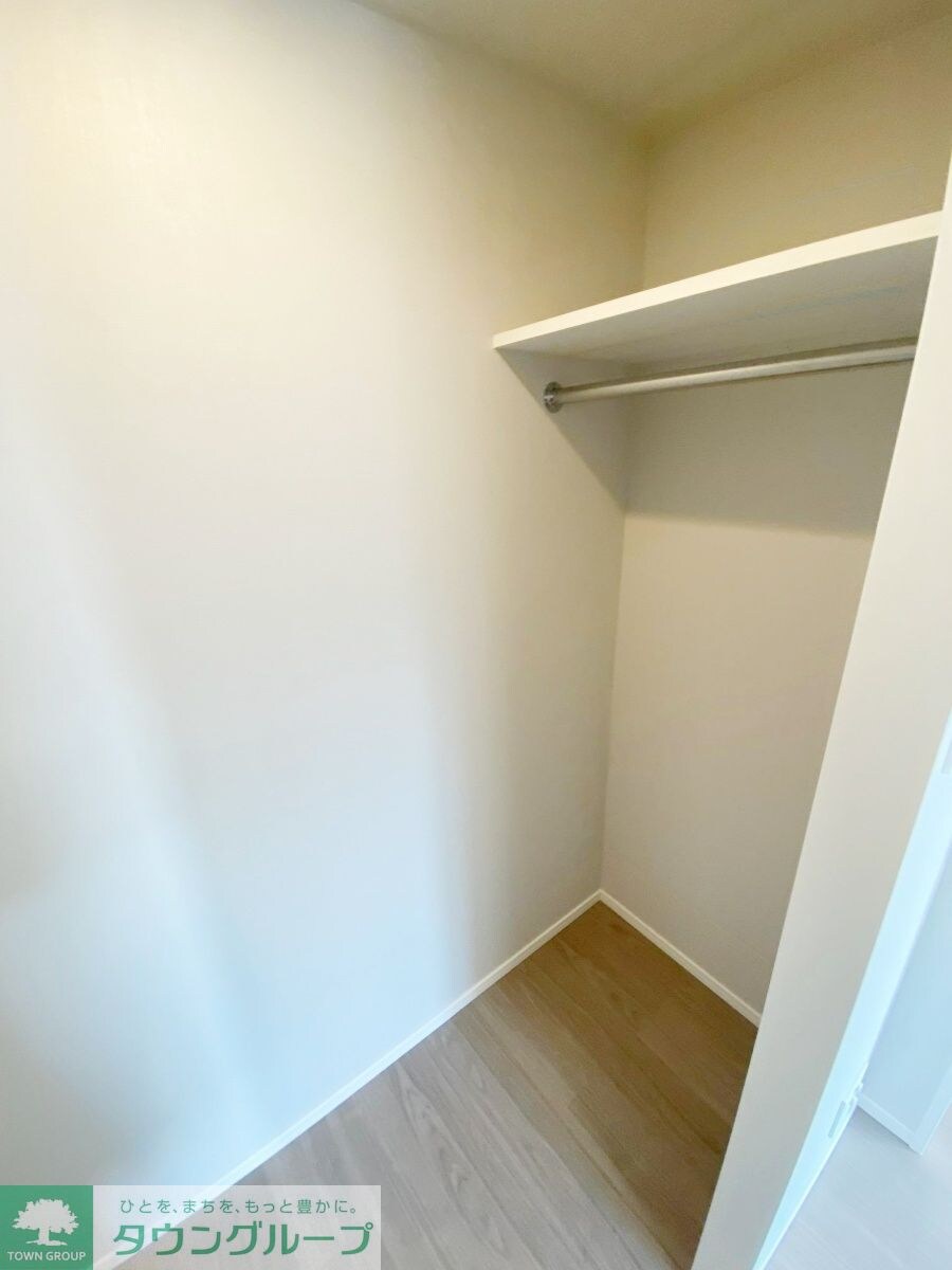 物件内観写真9　(玄関)