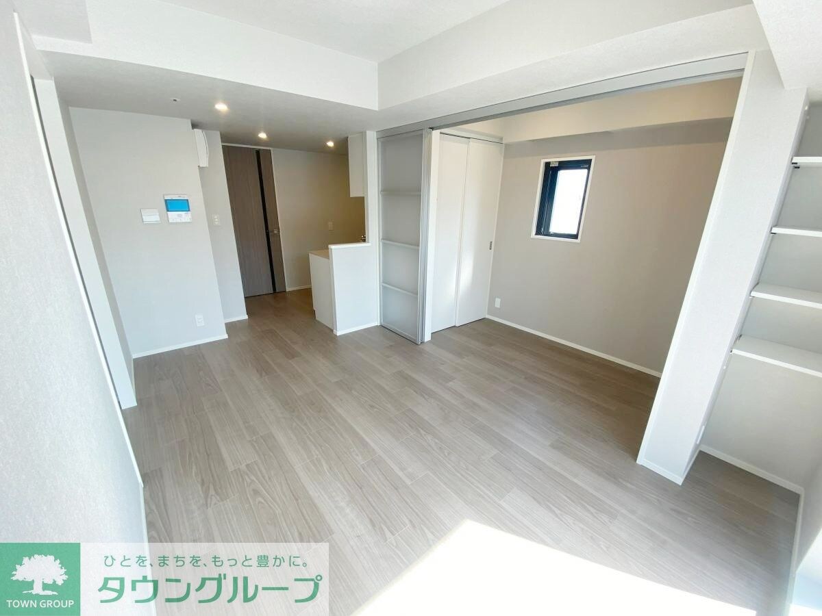 物件内観写真16　(リビング/居室)