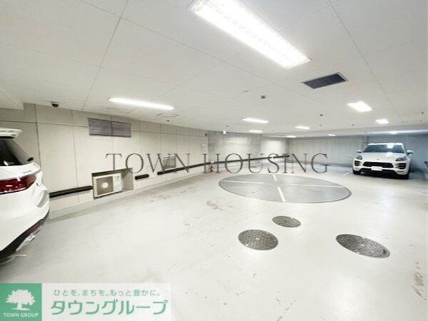 駐車場(お問合せは(株)タウンハウジングレジデンス事業部　赤坂店・…)