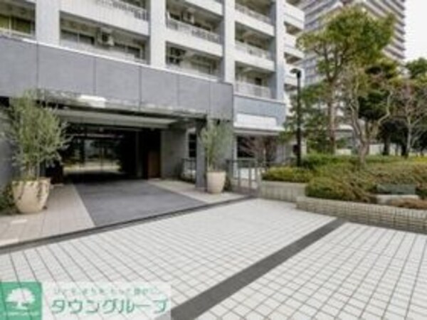 エントランス(お問合せは(株)タウンハウジングレジデンス事業部　赤坂店・…)