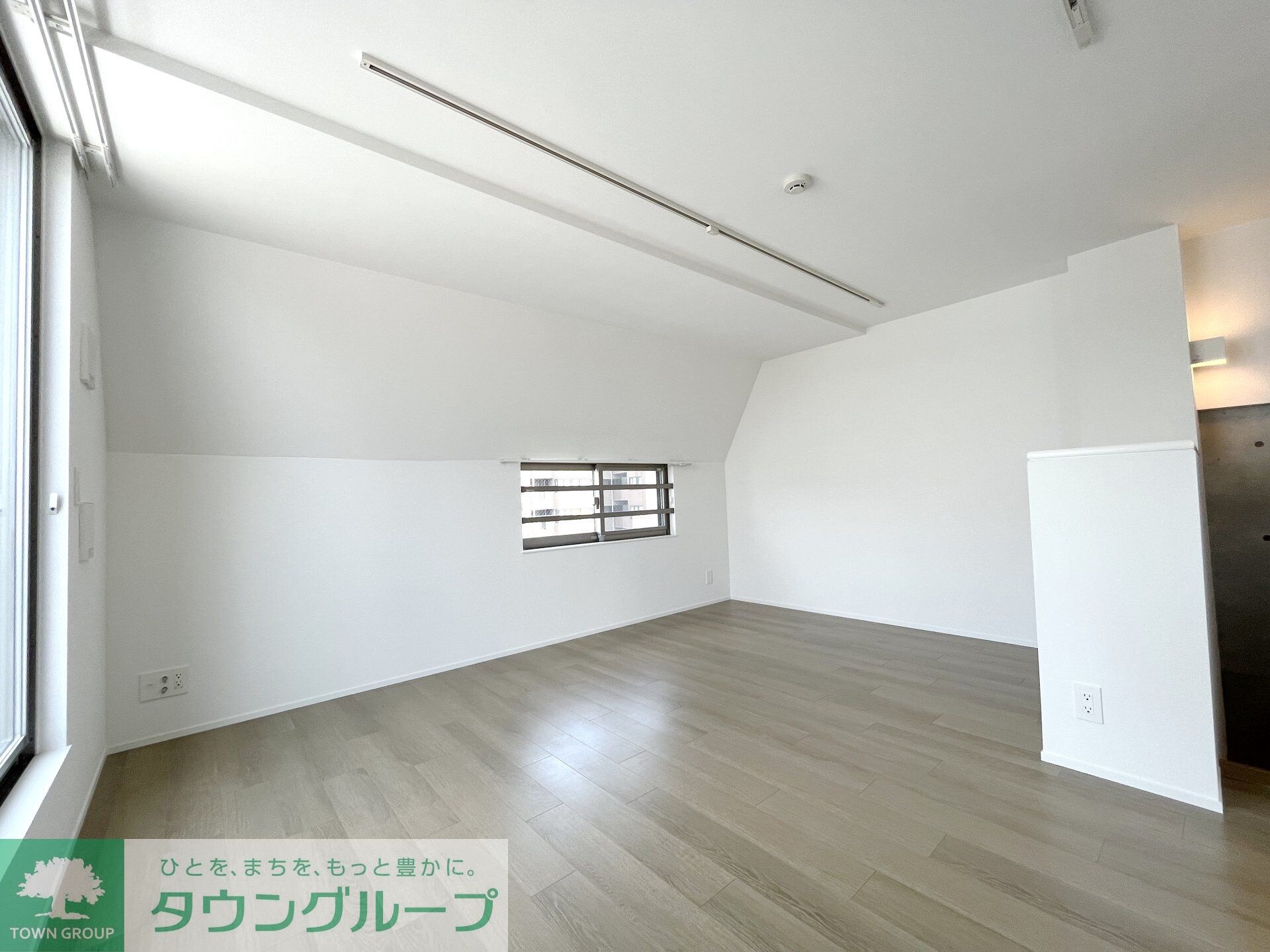 物件内観写真3　(バルコニー)