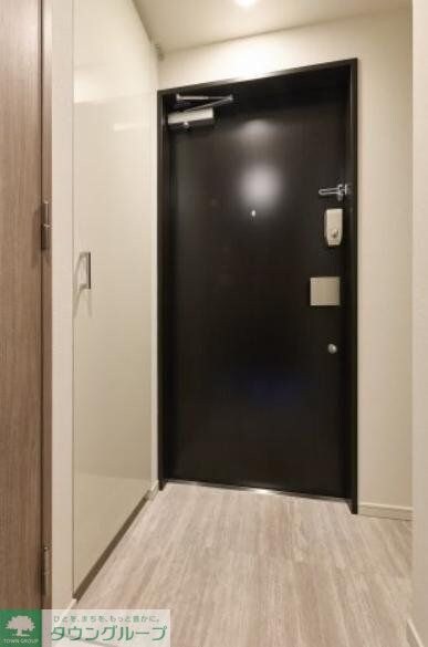 物件内観写真8　(玄関)