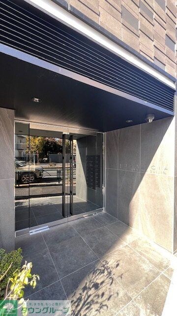 物件内観写真6　(エントランス)