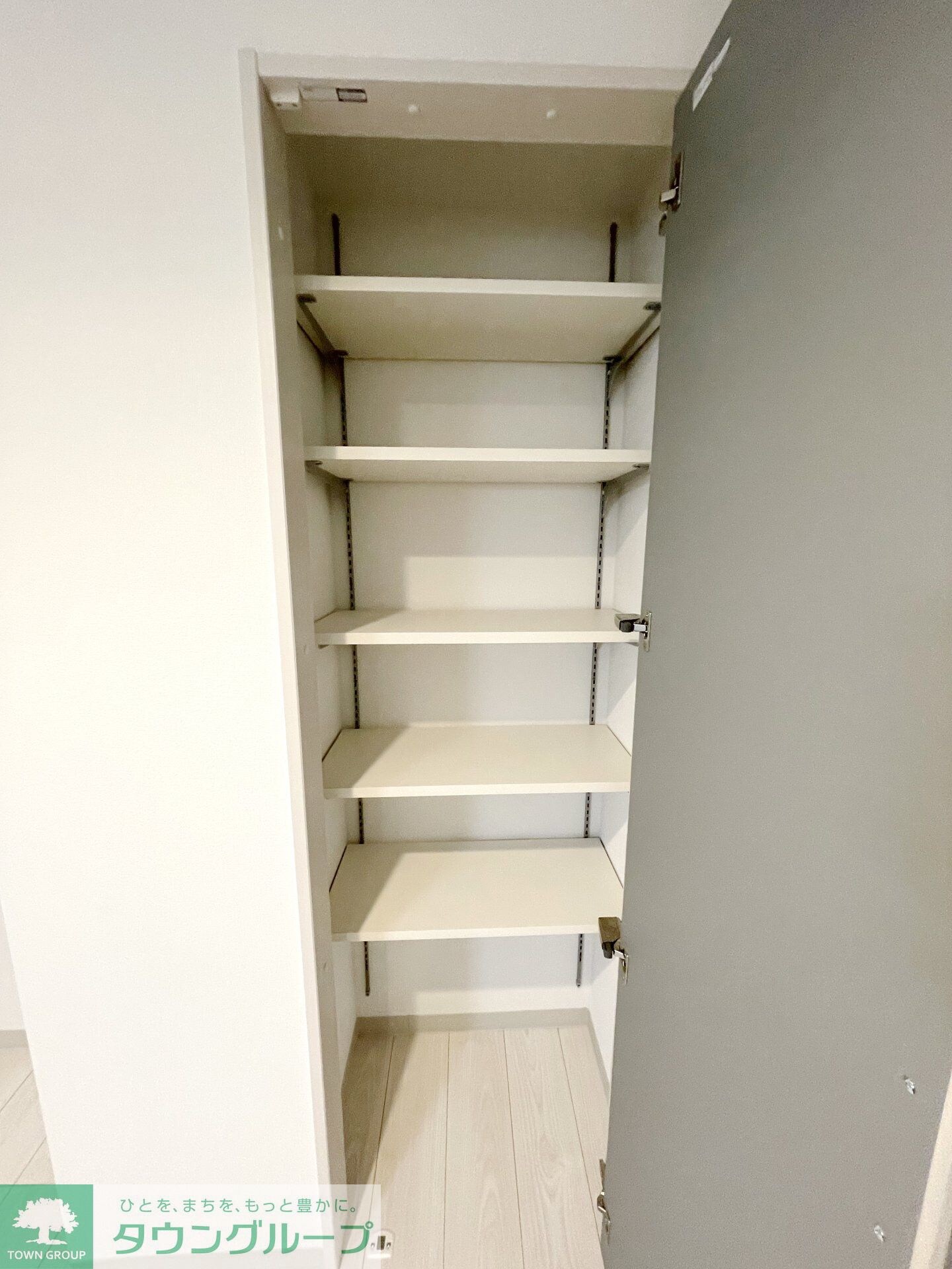 物件内観写真9　(収納)